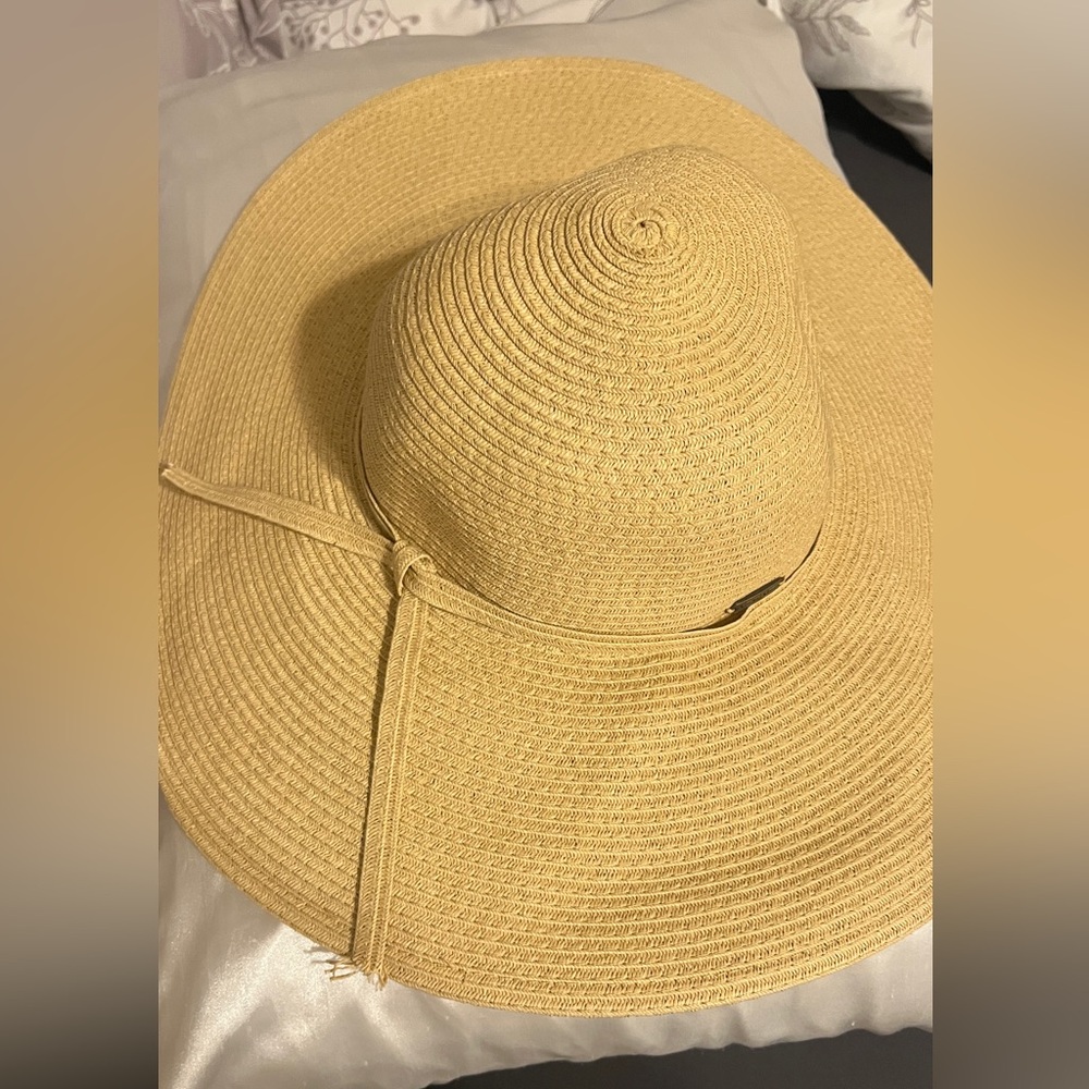 Sun n sand beach hat!